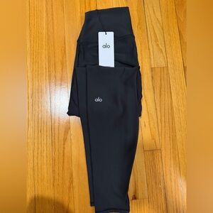 NWT ALO Airlift Winter Warm High-Waist Legging